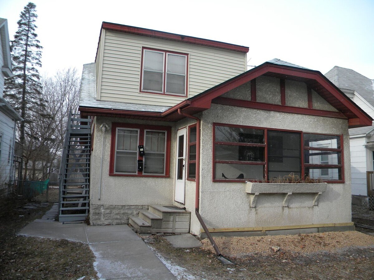 Photo - 1073-24 Unit 1AND2