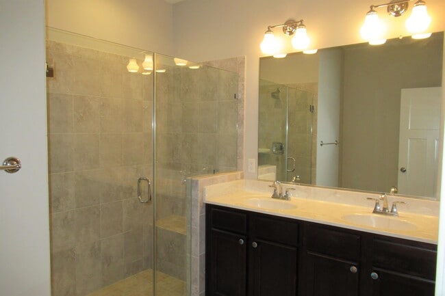 Photo - 717 S Braddock St