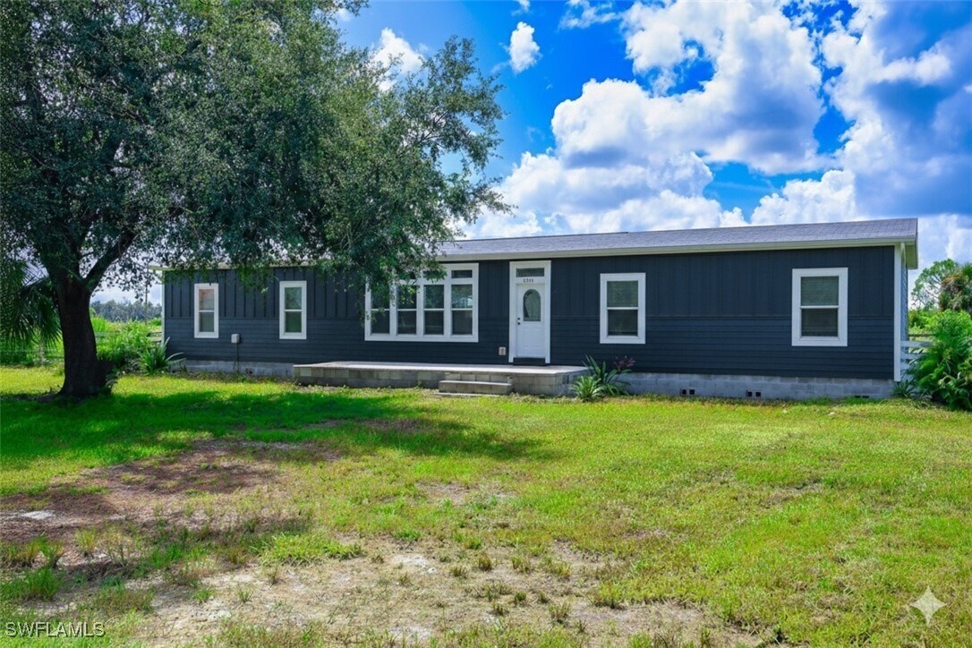 Photo - 4660-0 43rd Ave NE