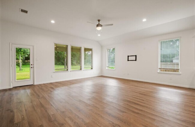 Building Photo - 177 Jim Hall Ln