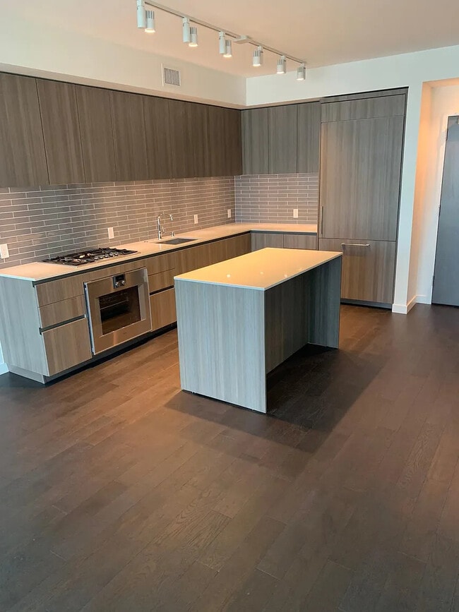 Photo - 1000 3rd St Unidad #1003