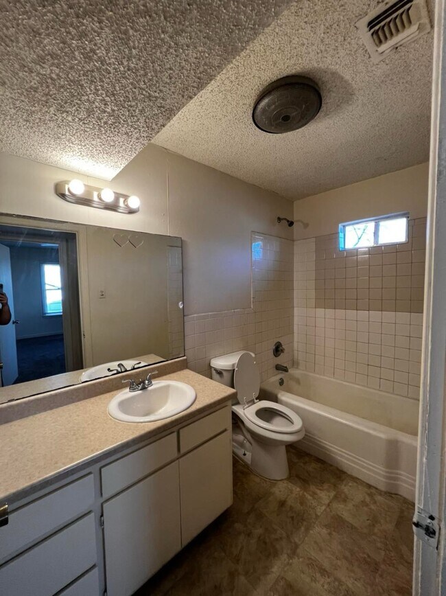 1112 E 22nd St Rental House Rental in San Angelo, TX