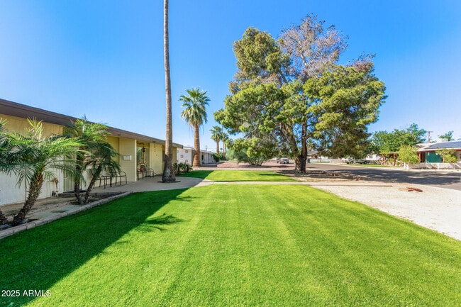 Photo - 7045 E Wilshire Dr