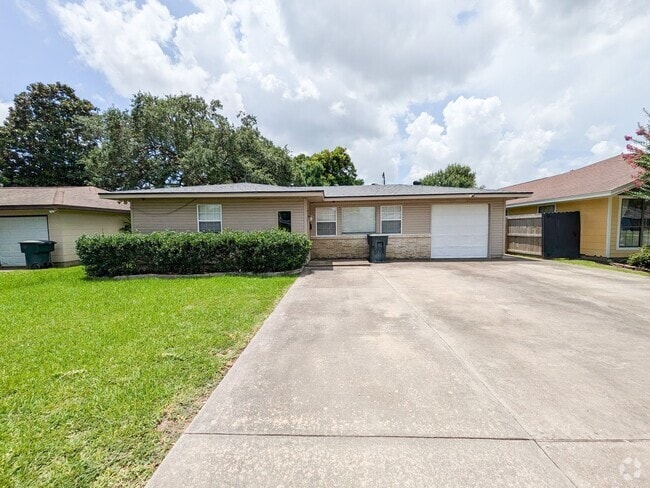 Building Photo - 5031 Simpson Ave Rental