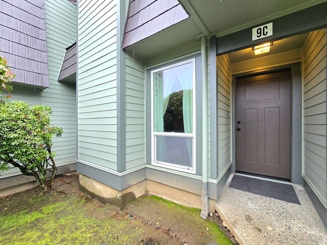Photo - 2 Bedroom Home Available Now in Everett