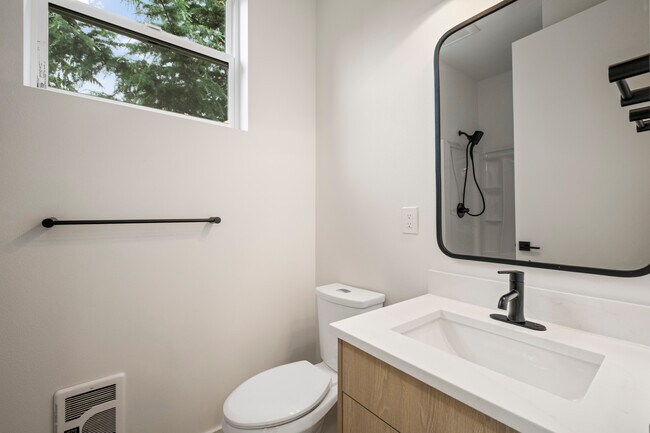 Photo - 11518 16th Ave NE