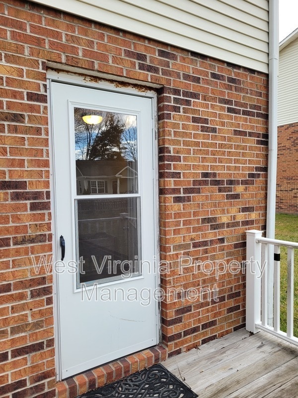 Photo - 219 Cardinal Wy