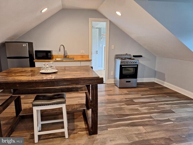 Photo - 9078 Knoll Run Ln