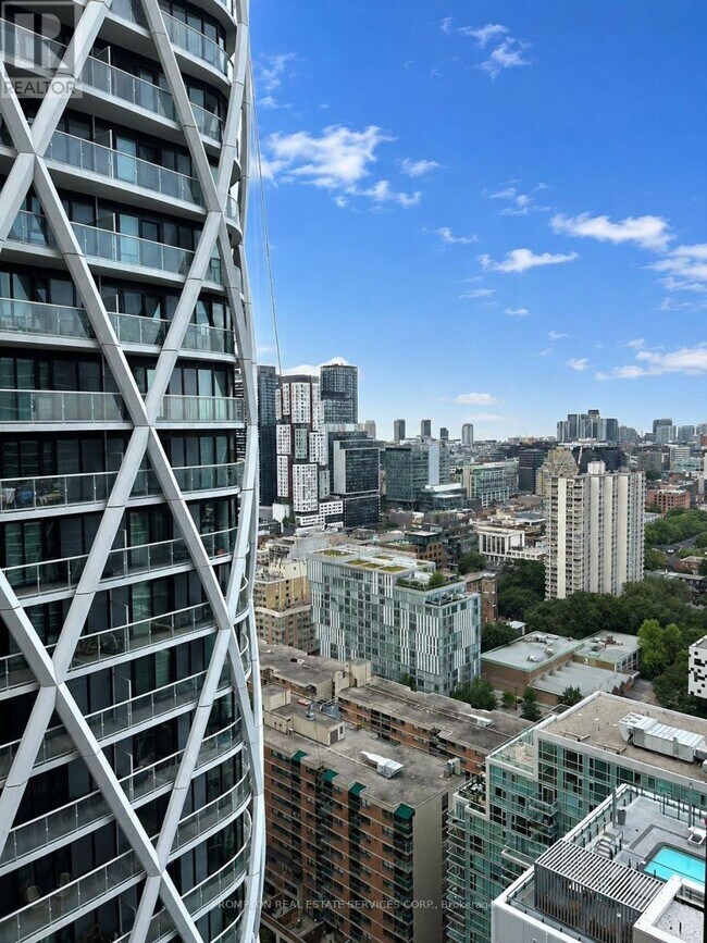 Photo - 238 Simcoe St Unit 2806