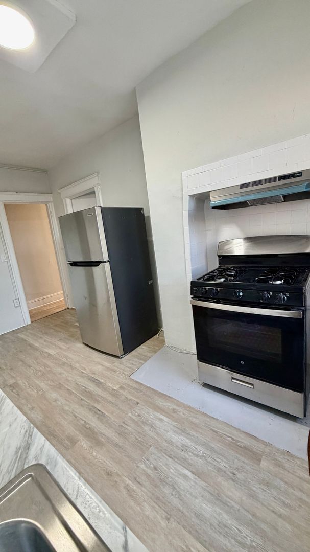 Photo - 251 S 5th Ave Unidad Apt 2