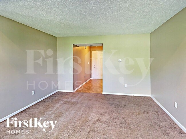 Photo - 353 Watercress Way
