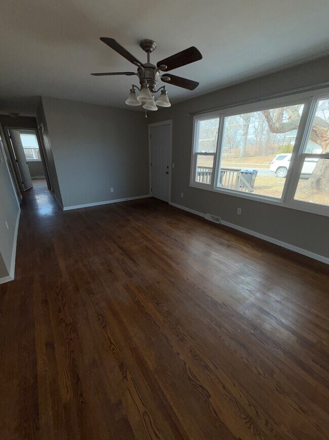 Photo - 732 E Culton St