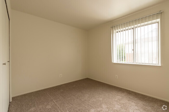 2BR, 1BA - 790SF - Bedroom 2