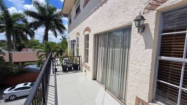 Photo - 650 Tennis Club Dr Unit 308