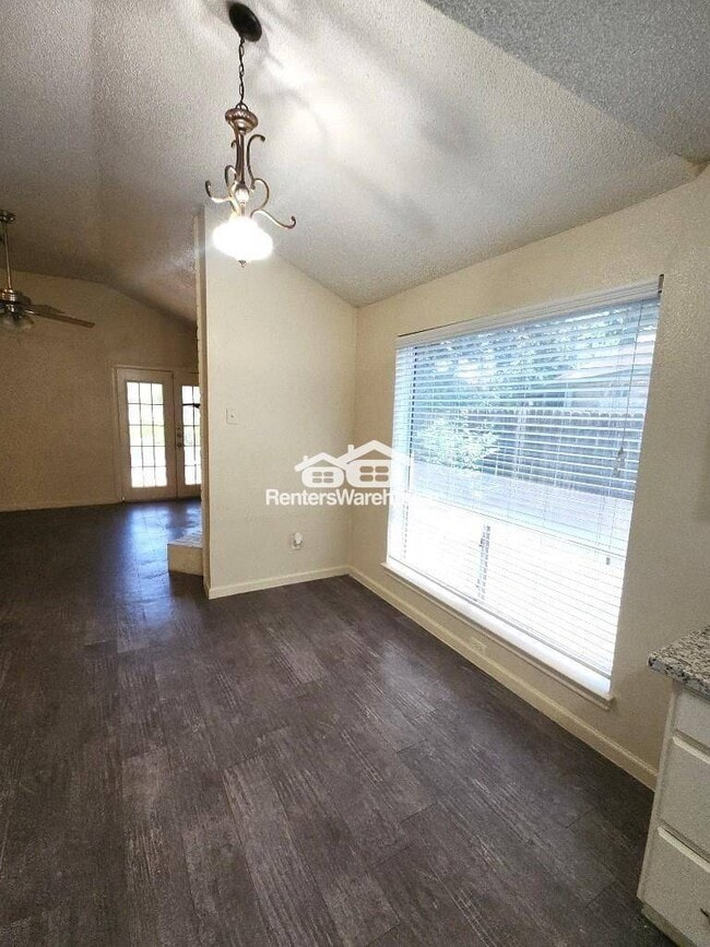 Photo - 3835 Brookwind Dr