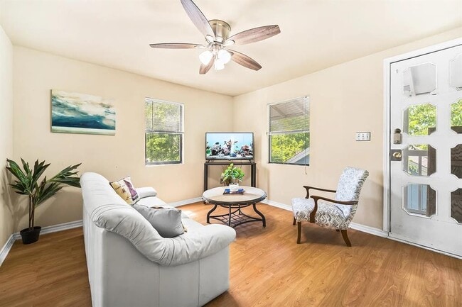 Photo - 4812 Avenue G Ave