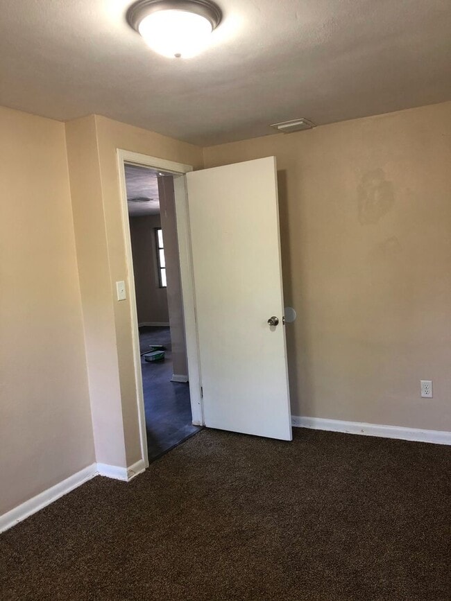 Photo - 2 Bed 1 Bath Home | Carport | Central AC | Pet Friendly | Washer Dryer Hook Ups | Section 8 Welcome