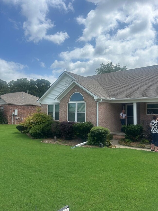 1611 Roe's Ridge