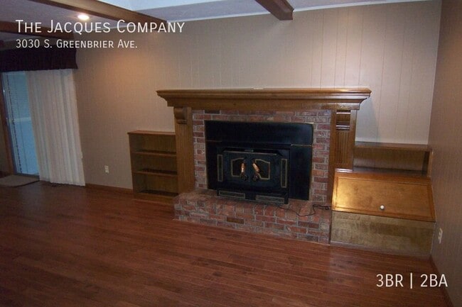 Photo - 3030 S Greenbrier Ave