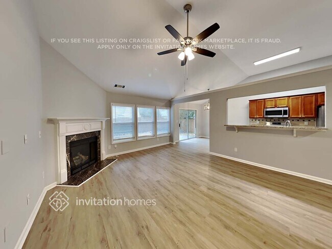 Photo - 2373 Walnut Tree Ln