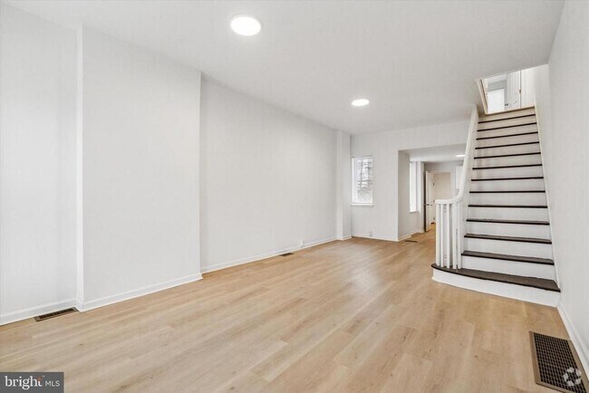 Building Photo - 2508 N Sartain St Rental