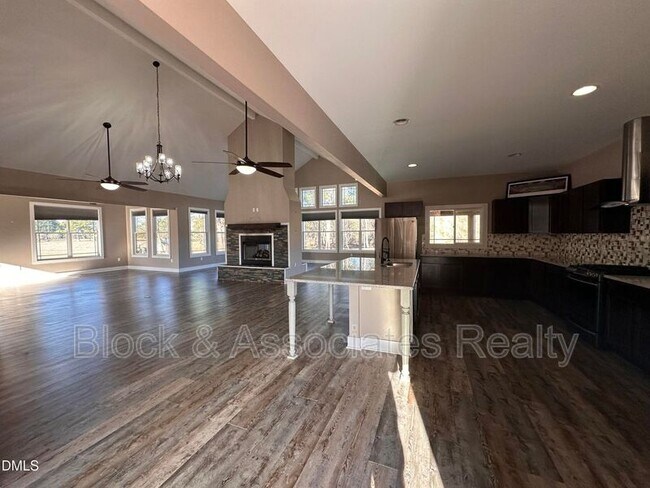 Photo - 4446 Old US Hwy 421