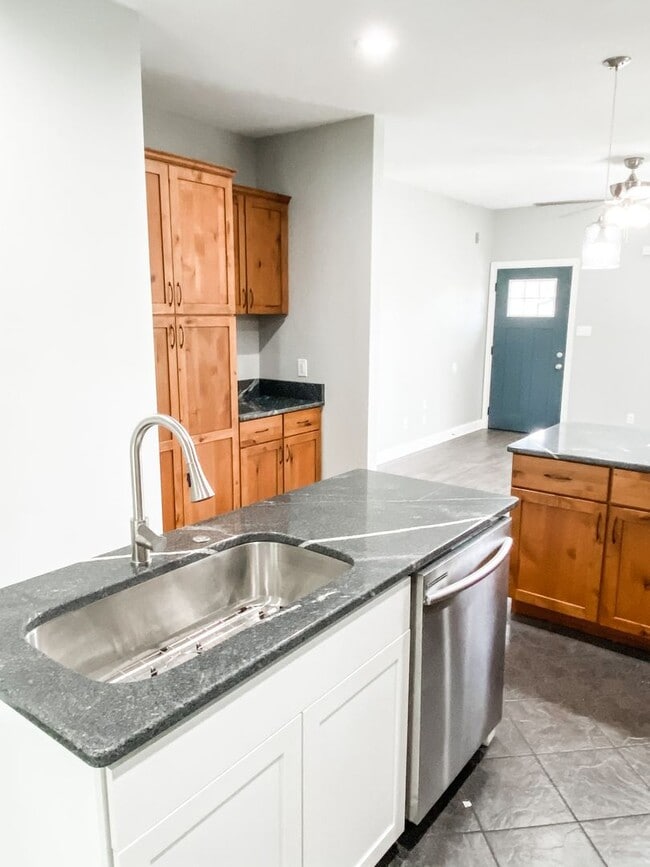 Photo - Beautifully renovated 3BR/2BA in Maryville