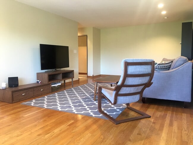 Photo - 744 Dempster St Unit B107