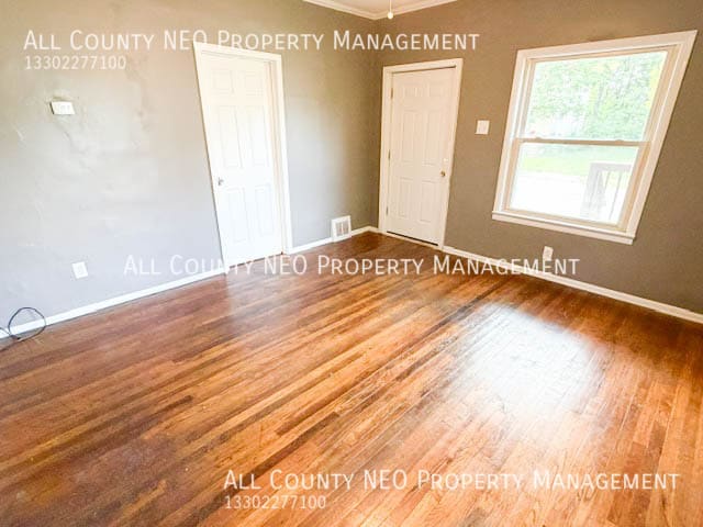 13305 Durkee Ave Unit Down Unit