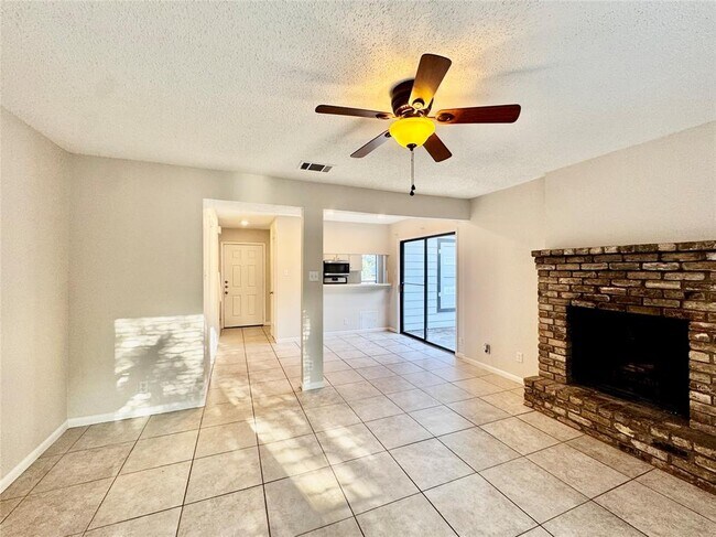 Photo - 8106 Hood Cir