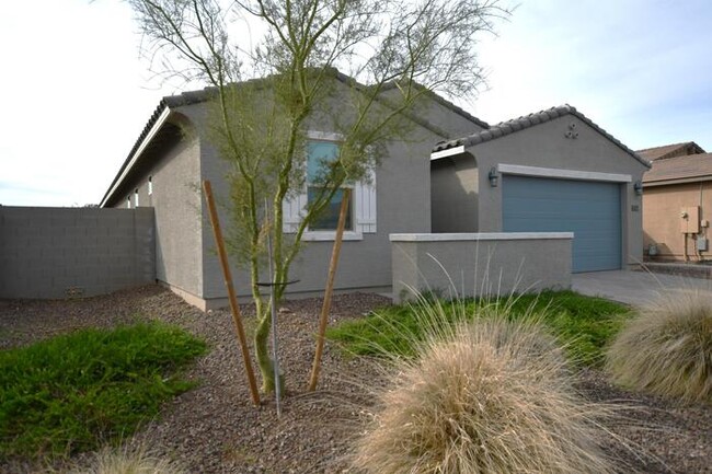 Photo - 4021 E Caitlin Dr House