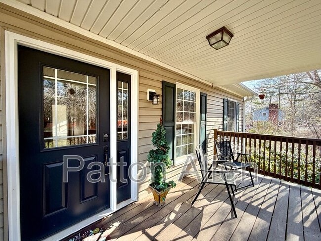 Photo - 689 New Haw Creek Rd