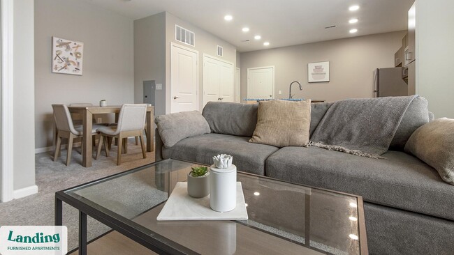 Photo - 16346 Lydia Hill Dr Unidad 3325.1405896