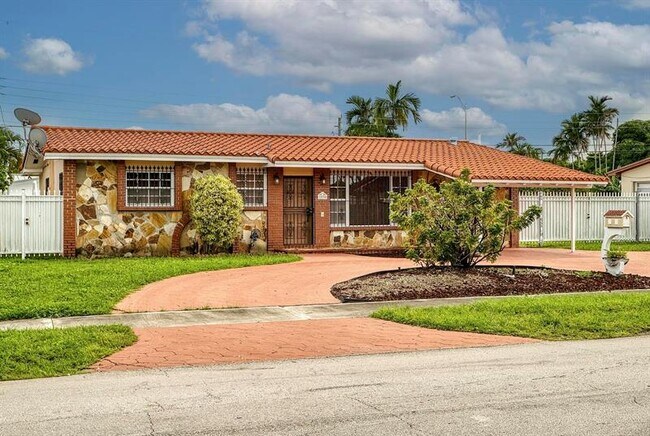 Photo - 1030 W 53rd Terrace