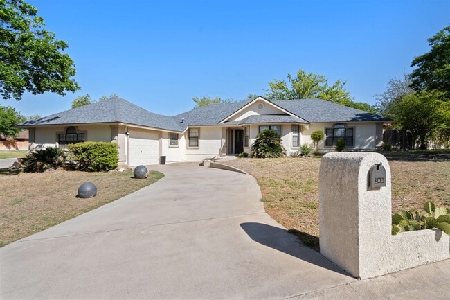 Photo - 200 Mountain View Dr