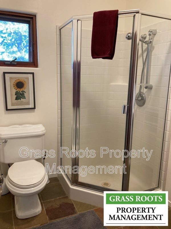 Photo - 22912 Montclaire Ct