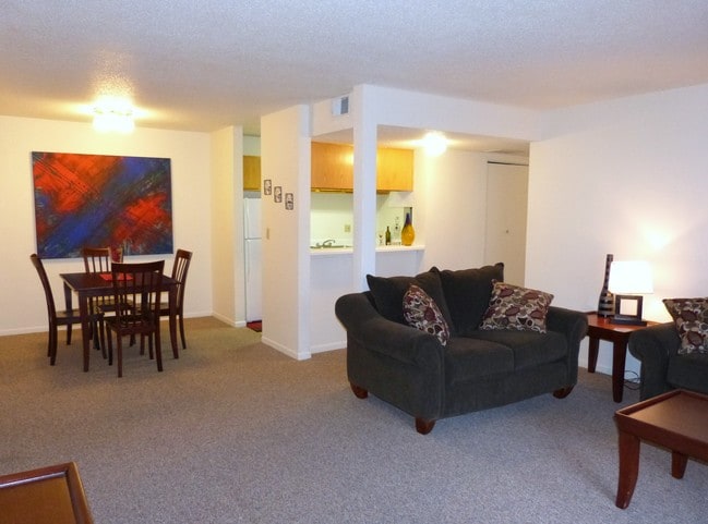 Meadowbrook Apartments