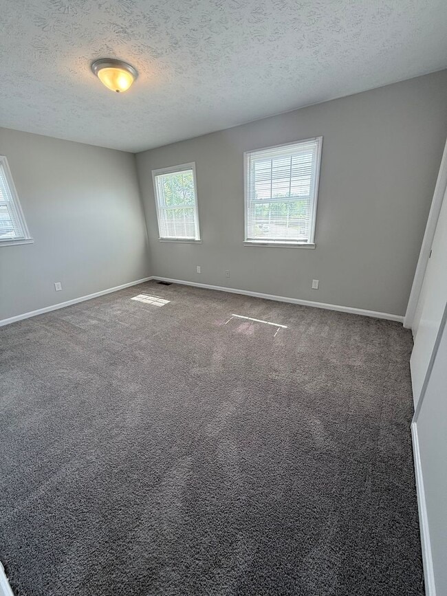 Photo - 3-bedroom, 2 full bath duplex in the desirable Lansdowne area