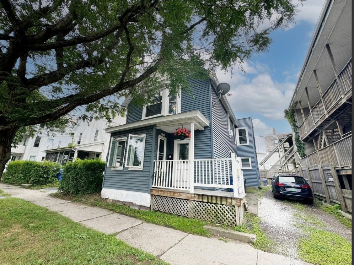 Photo - 7 Monroe St (Burlington, VT)