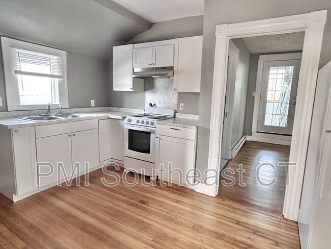 Photo - 50 Montauk Ave Unit Apt. 2