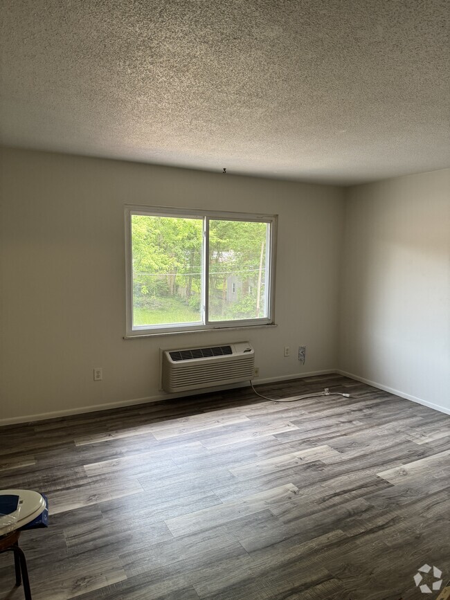 Building Photo - 901 Walnut Ave Unit F Rental