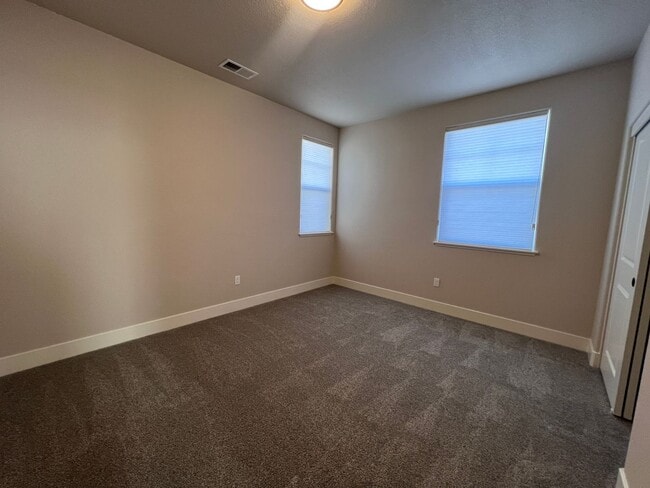 Photo - Beautiful! 3/2.5/2 Townhome in Gardnerville