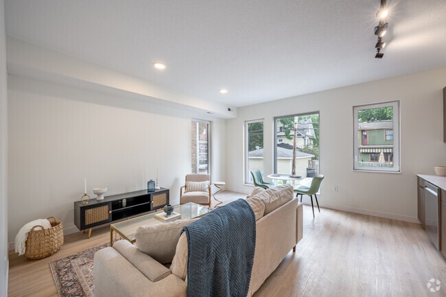 Model - 1BR, 1BA - 614SF - Living Room - The Lora