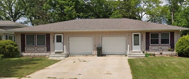 Building Photo - 1527 Linda Dr Unit 1 Rental