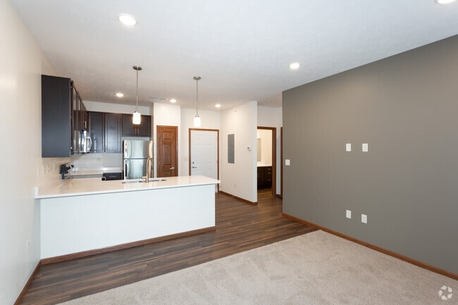 1 BD, 1 BA - 700 SQ FT - Wilderness Brook Apartments