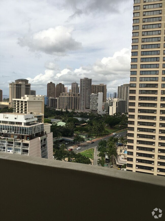Building Photo - Waikiki One Bedroom 23rd floor LaCasa Unit 2303 Rental