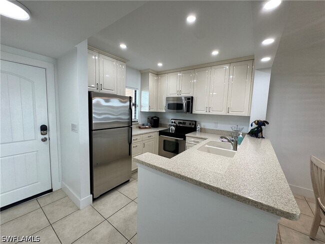 Photo - 801 River Point Dr Unit 206A