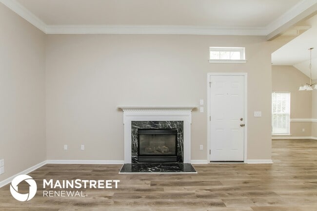 Photo - 7895 Sedgebrook Dr E