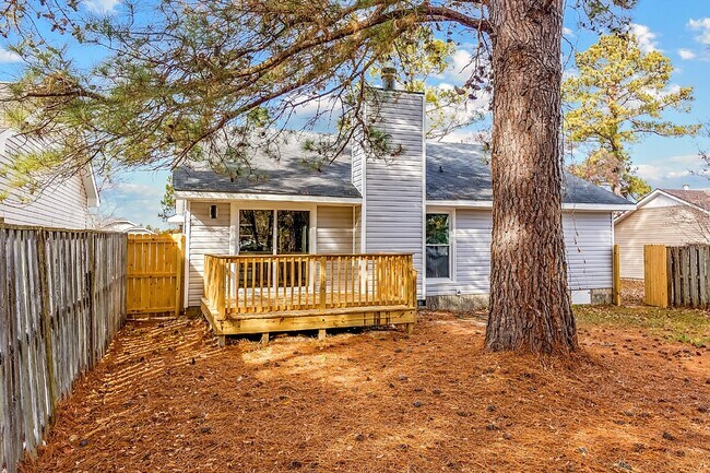 Photo - 3-Bedroom Retreat with 2 Full Baths in Fayetteville