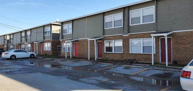 Building Photo - 811 N Spears St Unit 102